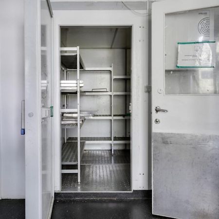 Hotell Hof Orebro Ngoại thất bức ảnh