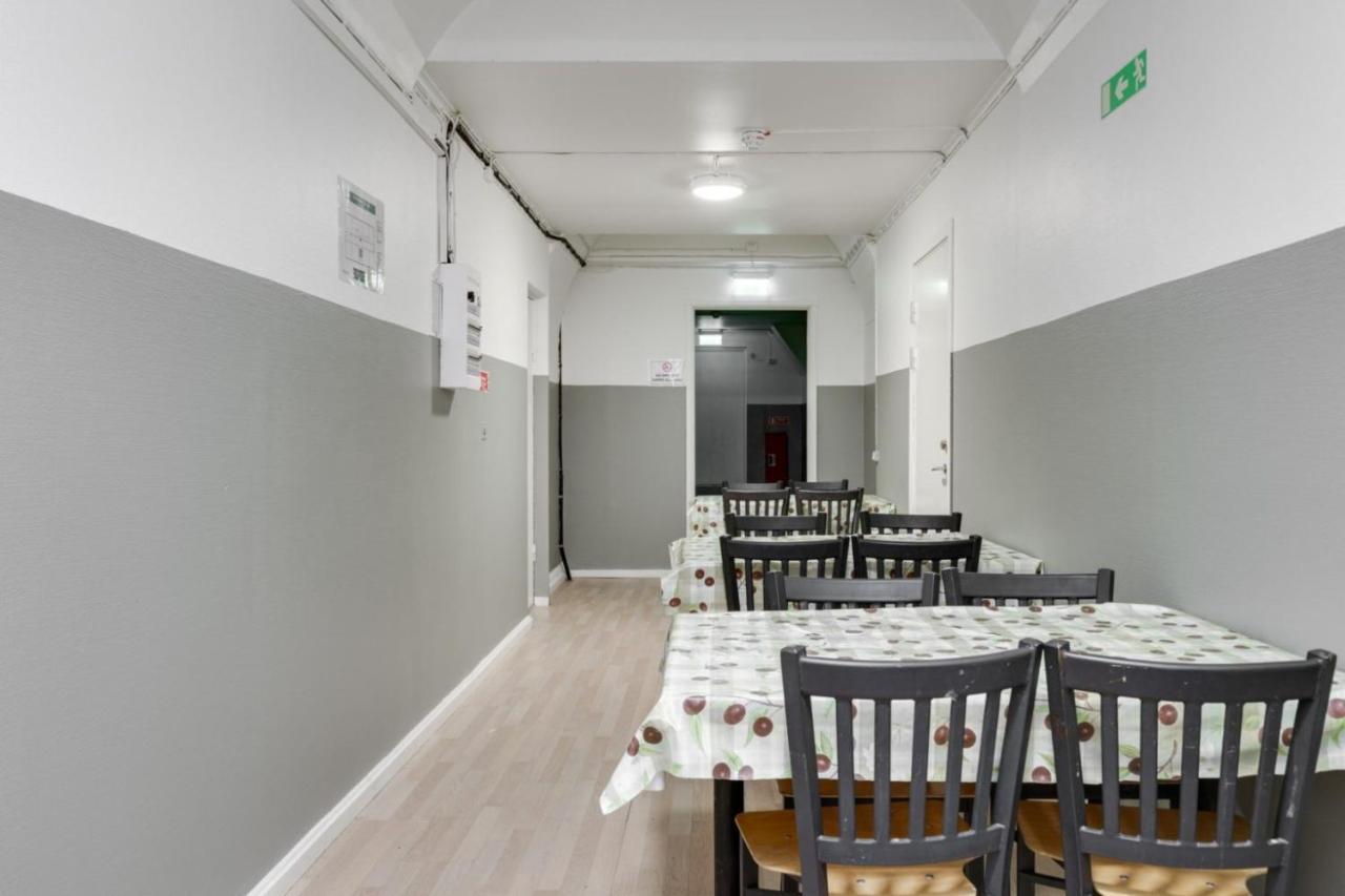 Hotell Hof Orebro Ngoại thất bức ảnh